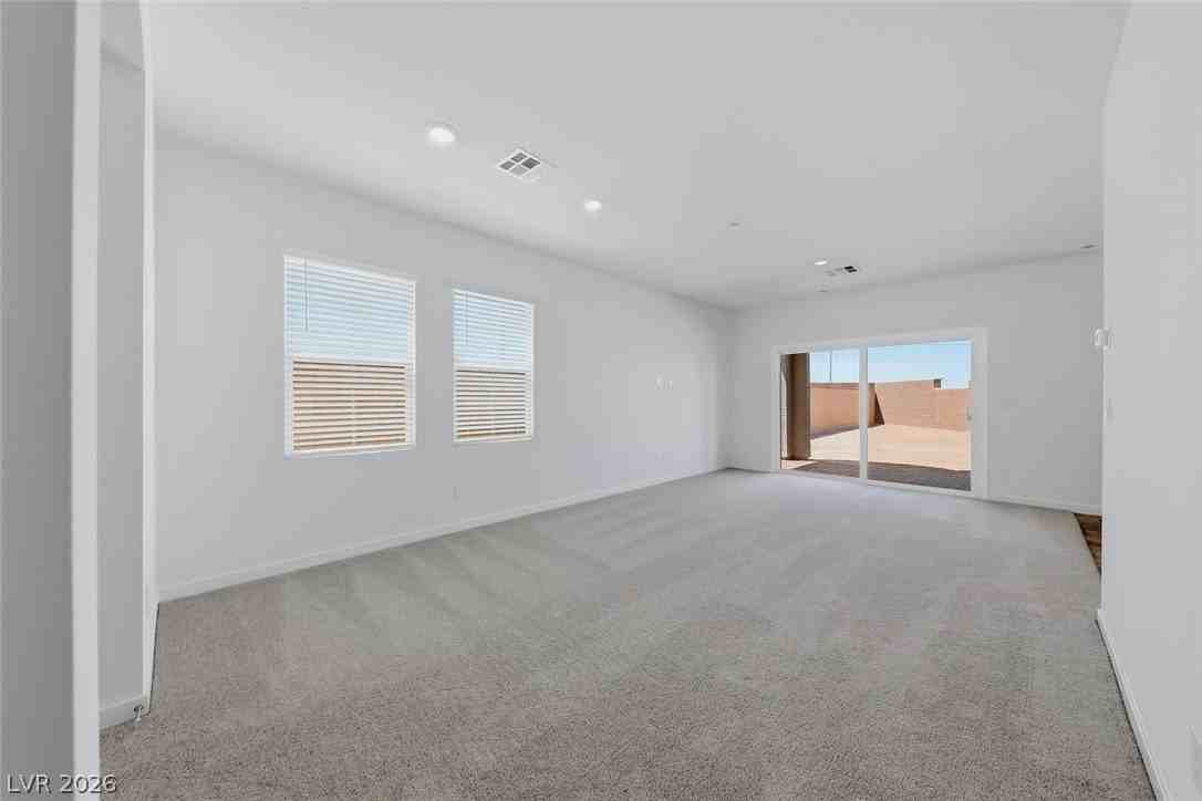 200 Preston Terrace Ave - Photo 3 of 20