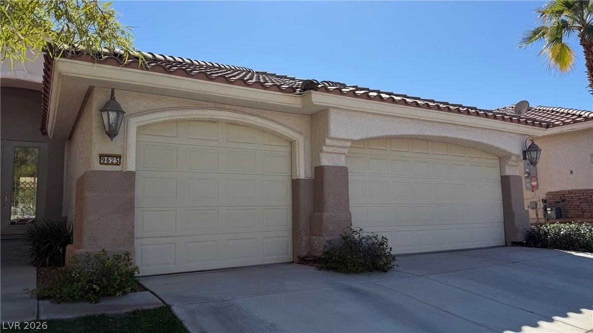 9625 Irvine Bay Ct - Photo 4 of 50