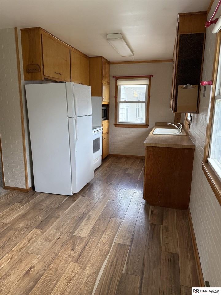 2304 Jackson St - Photo 6 of 19