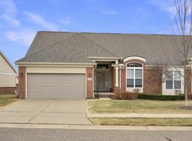 featured image of 21868 Kensett Dr