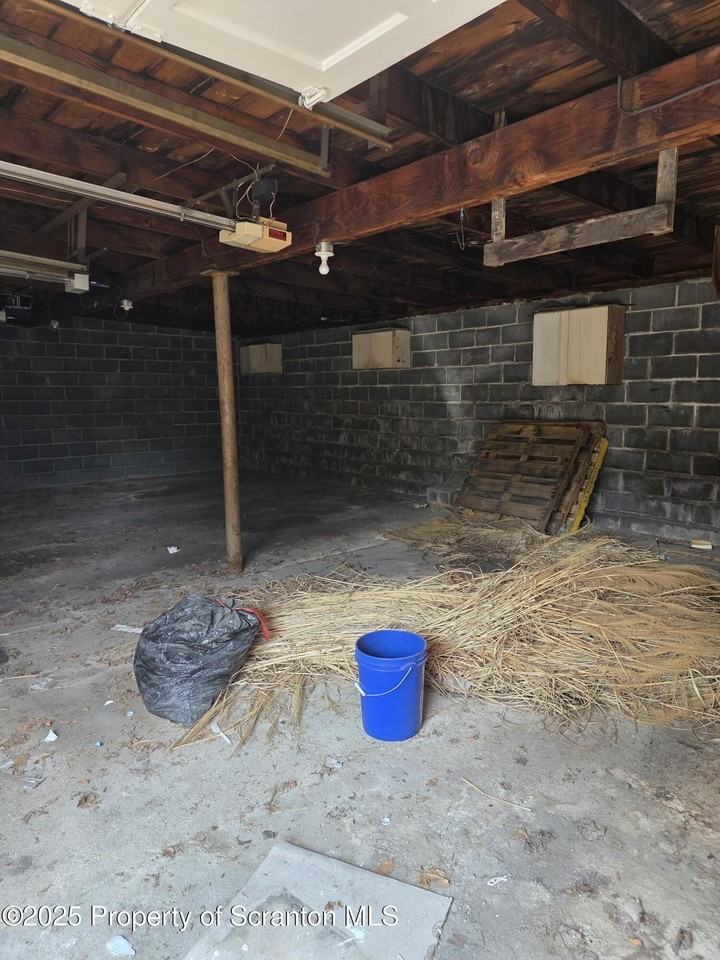430R Orchard St - Photo 4 of 6