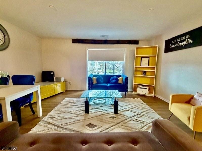 51 Smith St - Photo 6 of 10