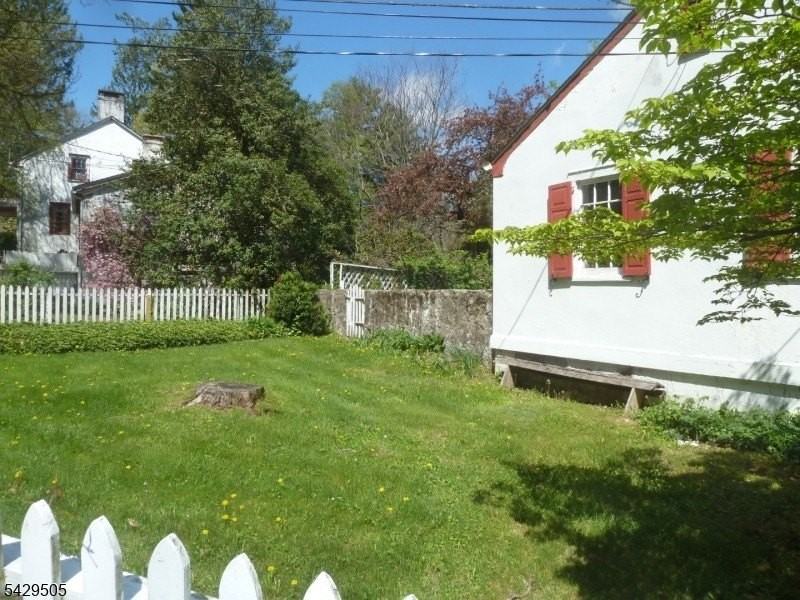 89A Asbury Rd - Photo 4 of 30