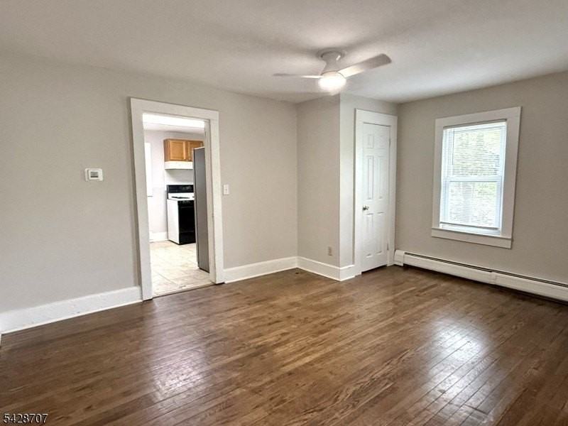 3 Decker Ave #5 - Photo 4 of 14