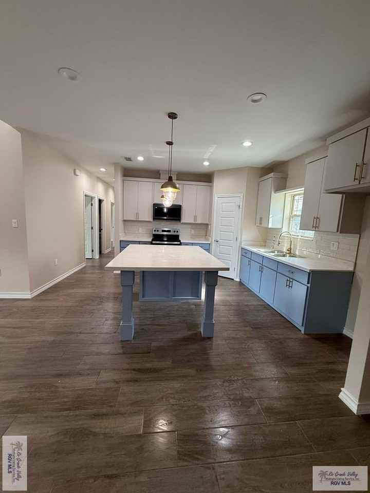 3075 E 23rd St - Photo 3 of 13