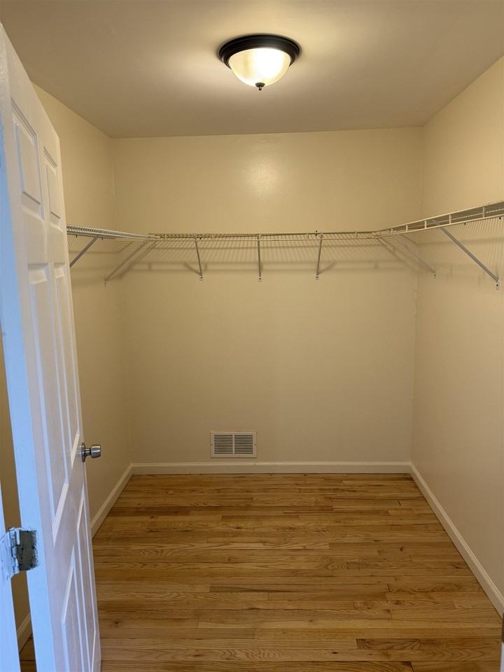 189 Myrtle Ave #1 - Photo 6 of 17