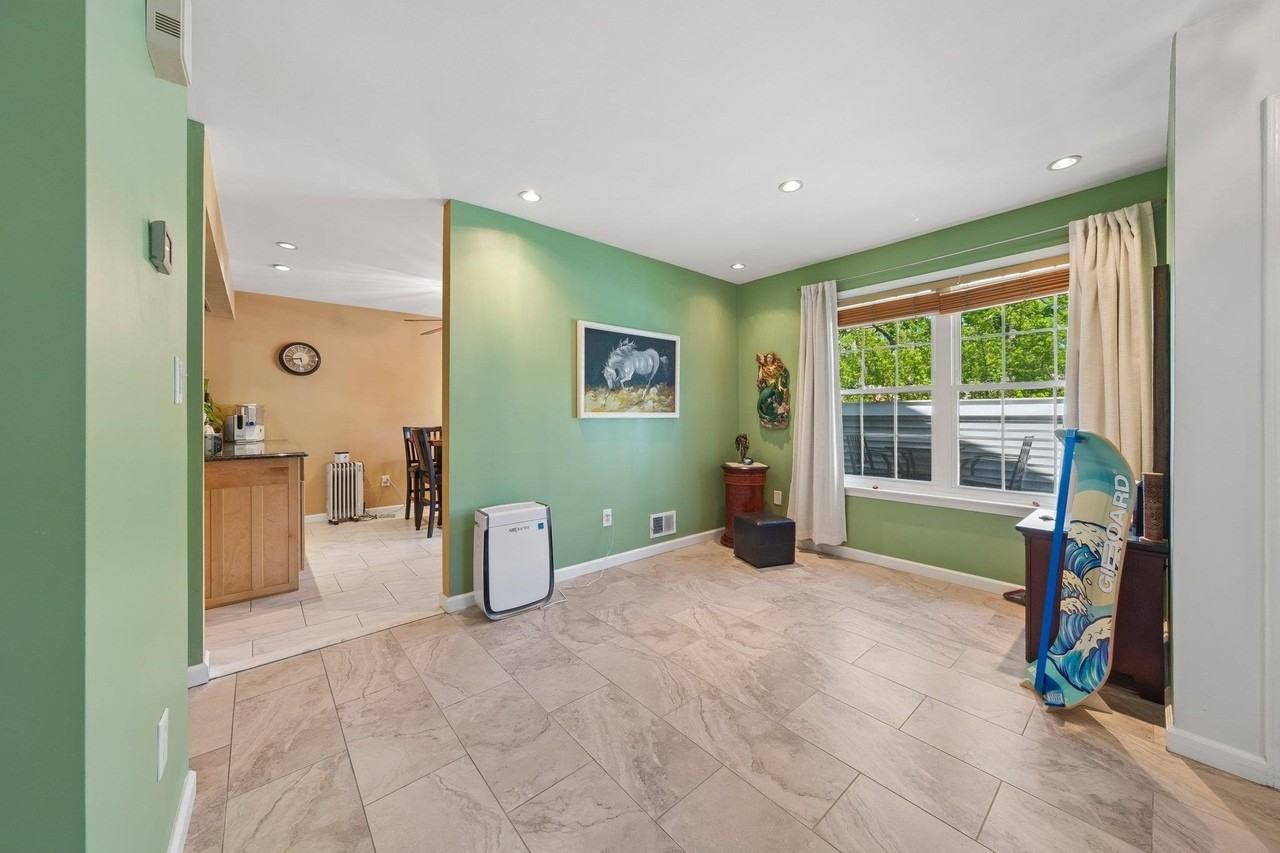 212 Westchester Ct #8 - Photo 5 of 26