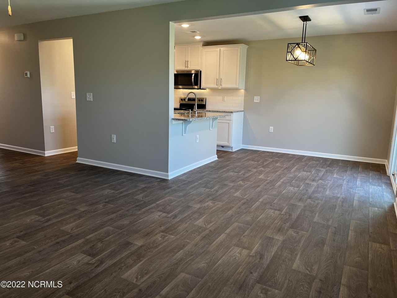 413 Frida Rd - Photo 6 of 16