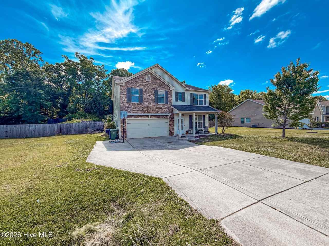 521 Shelmore Ln - Photo 3 of 5