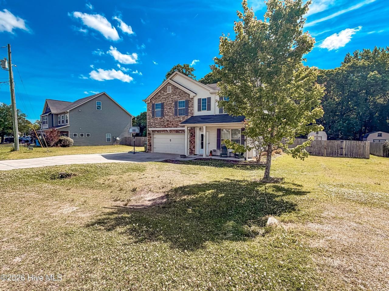 521 Shelmore Ln - Photo 4 of 5