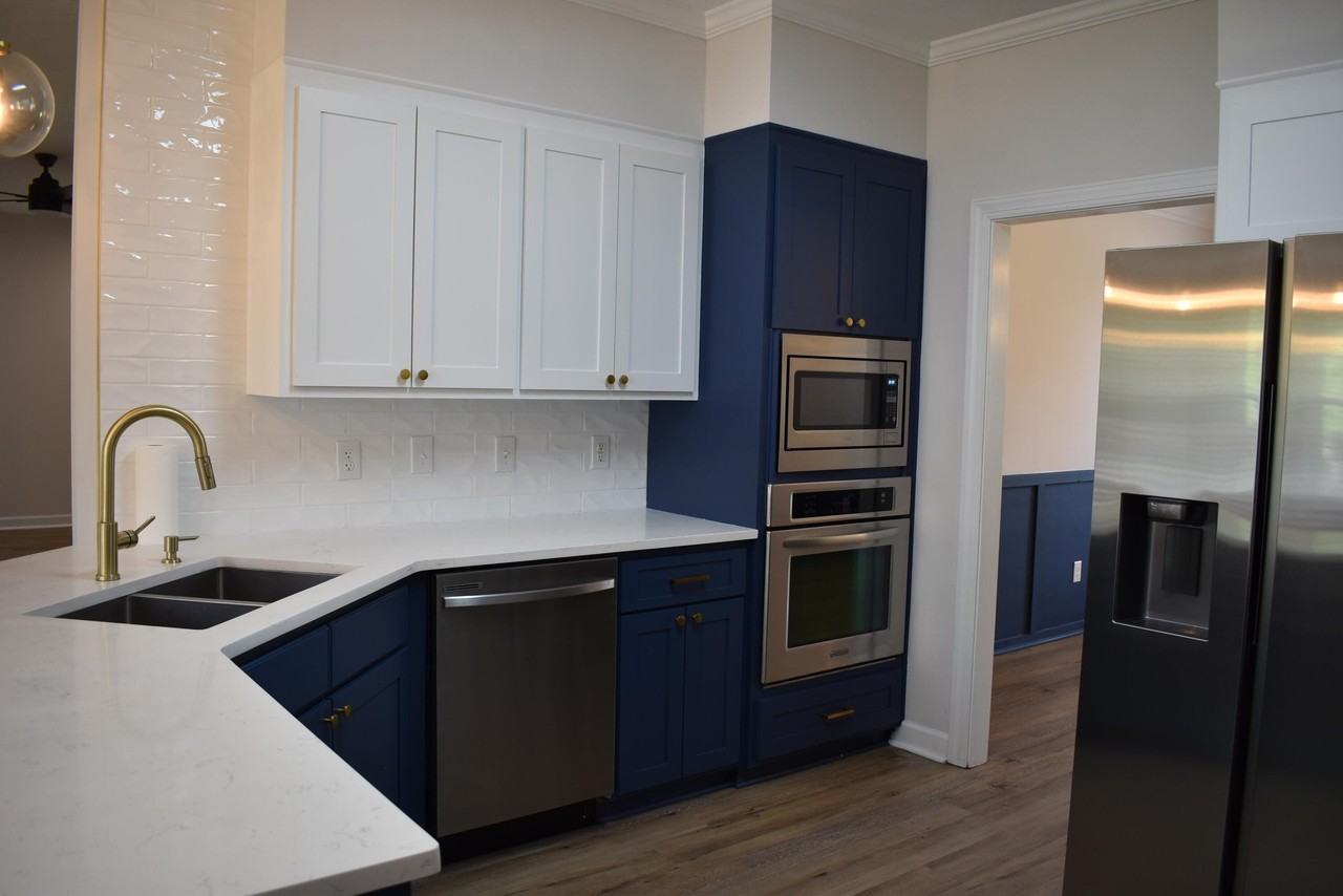 201 Bainbridge Dr - Photo 7 of 30