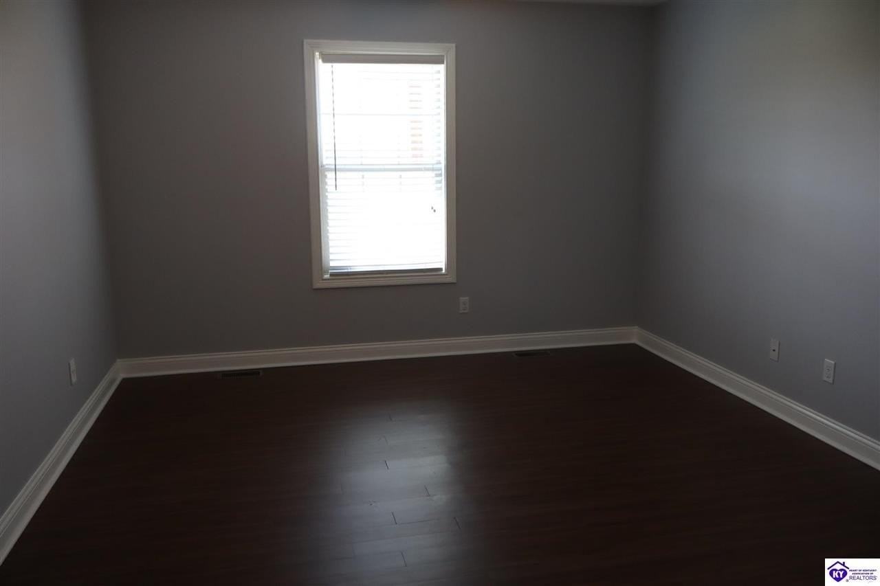 121 Twin Lakes Dr - Photo 7 of 15