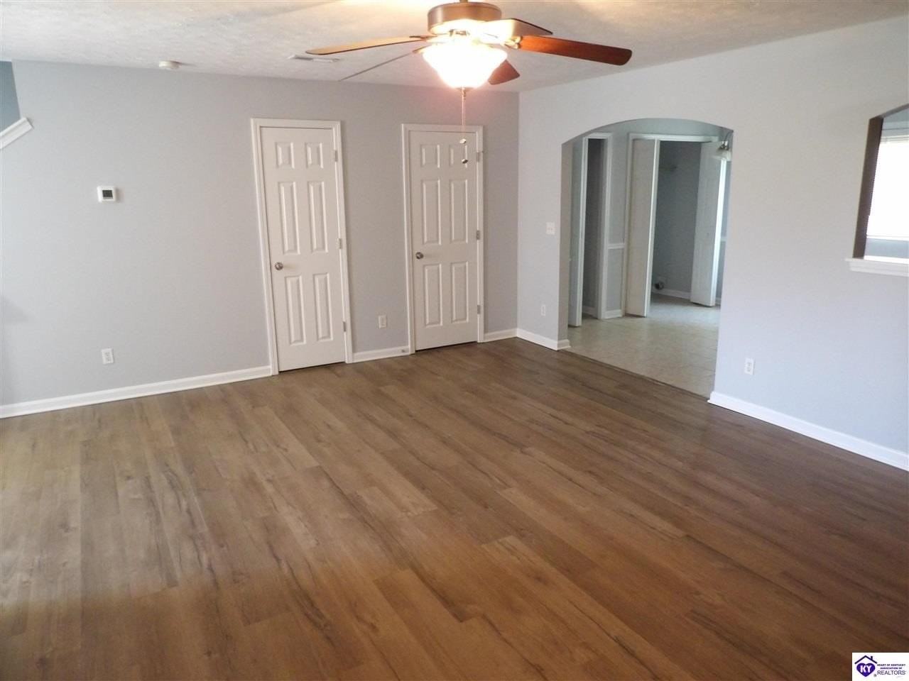101 College Station Ct Apt 1c - Photo 3 of 11