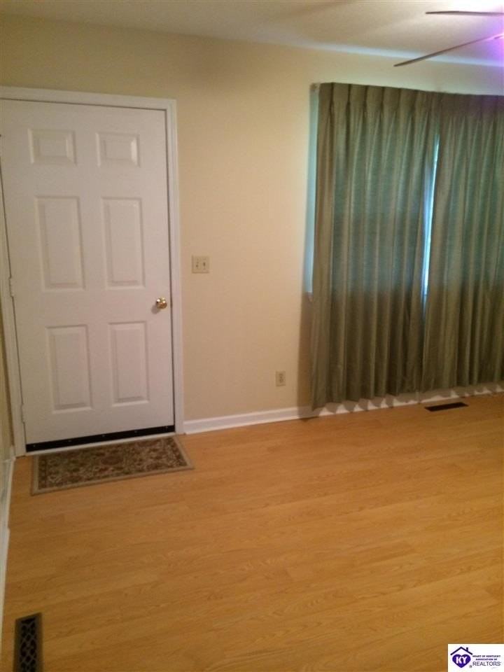204 Georgia Ln - Photo 3 of 12