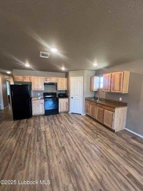 2627 Globe Ave - Photo 3 of 19