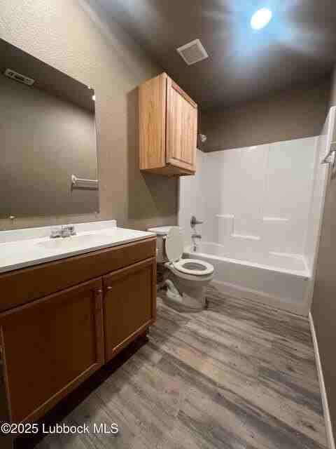 2627 Globe Ave - Photo 7 of 19