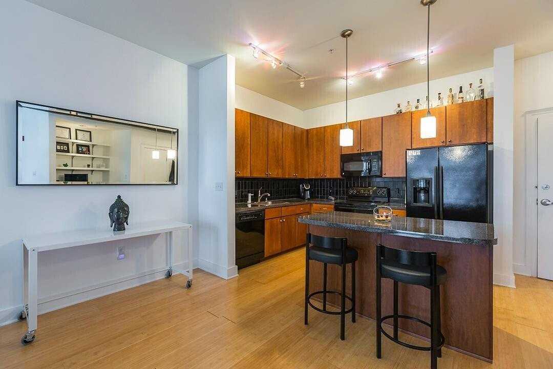 535 S Upper St #217 - Photo 6 of 40