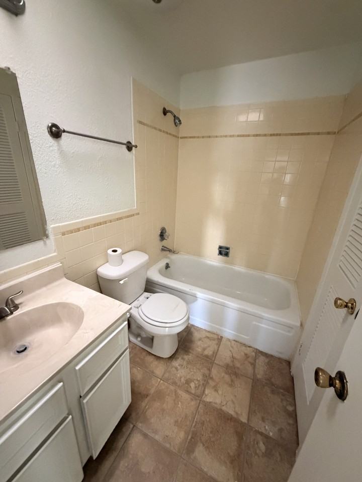 1632 Lou Graham St #1 - Photo 7 of 17