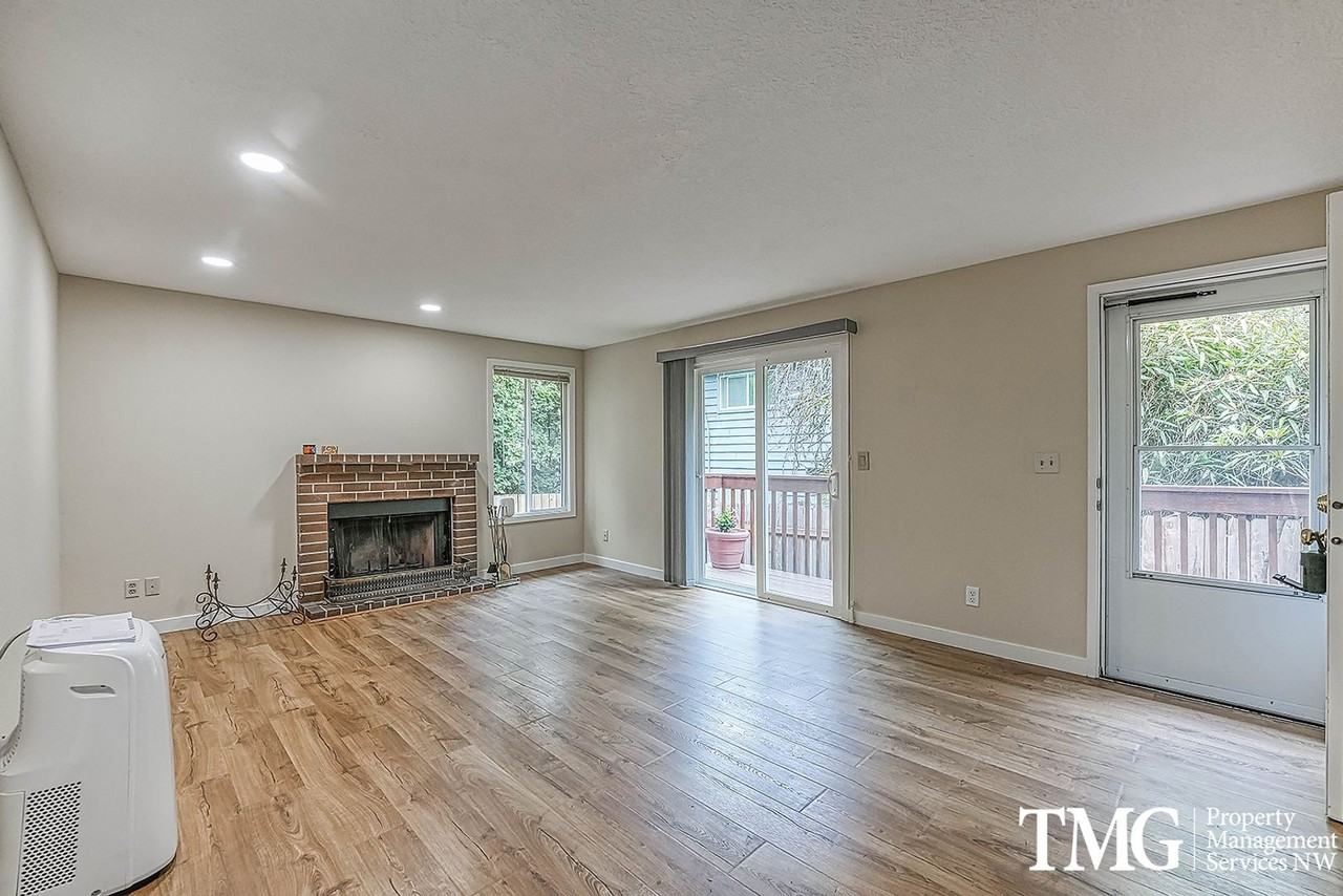 5223 Sw 62nd Ave - Photo 3 of 20