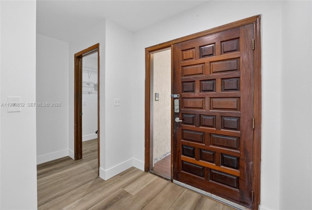 14750 Sw 111th St #1 - Photo 4 of 47