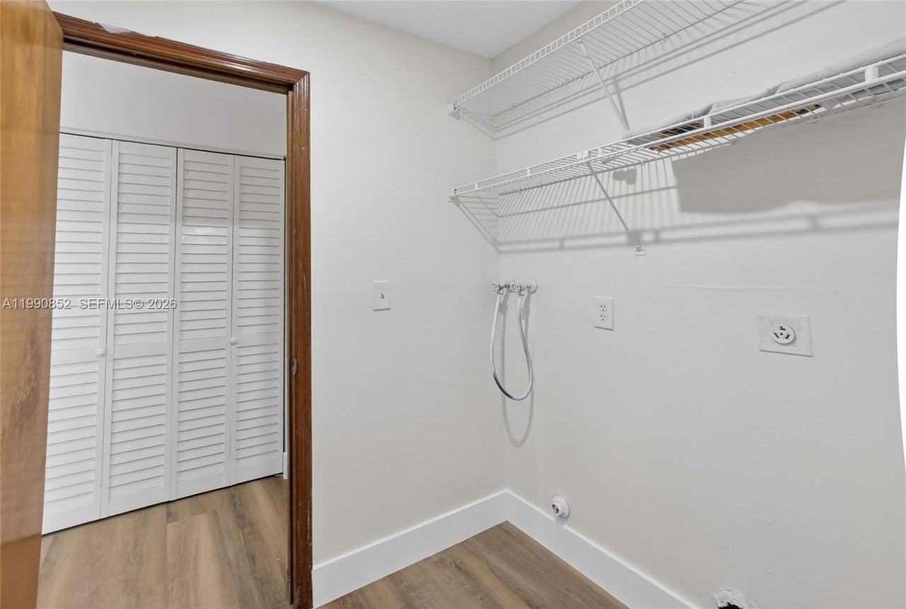 14750 Sw 111th St #1 - Photo 5 of 47