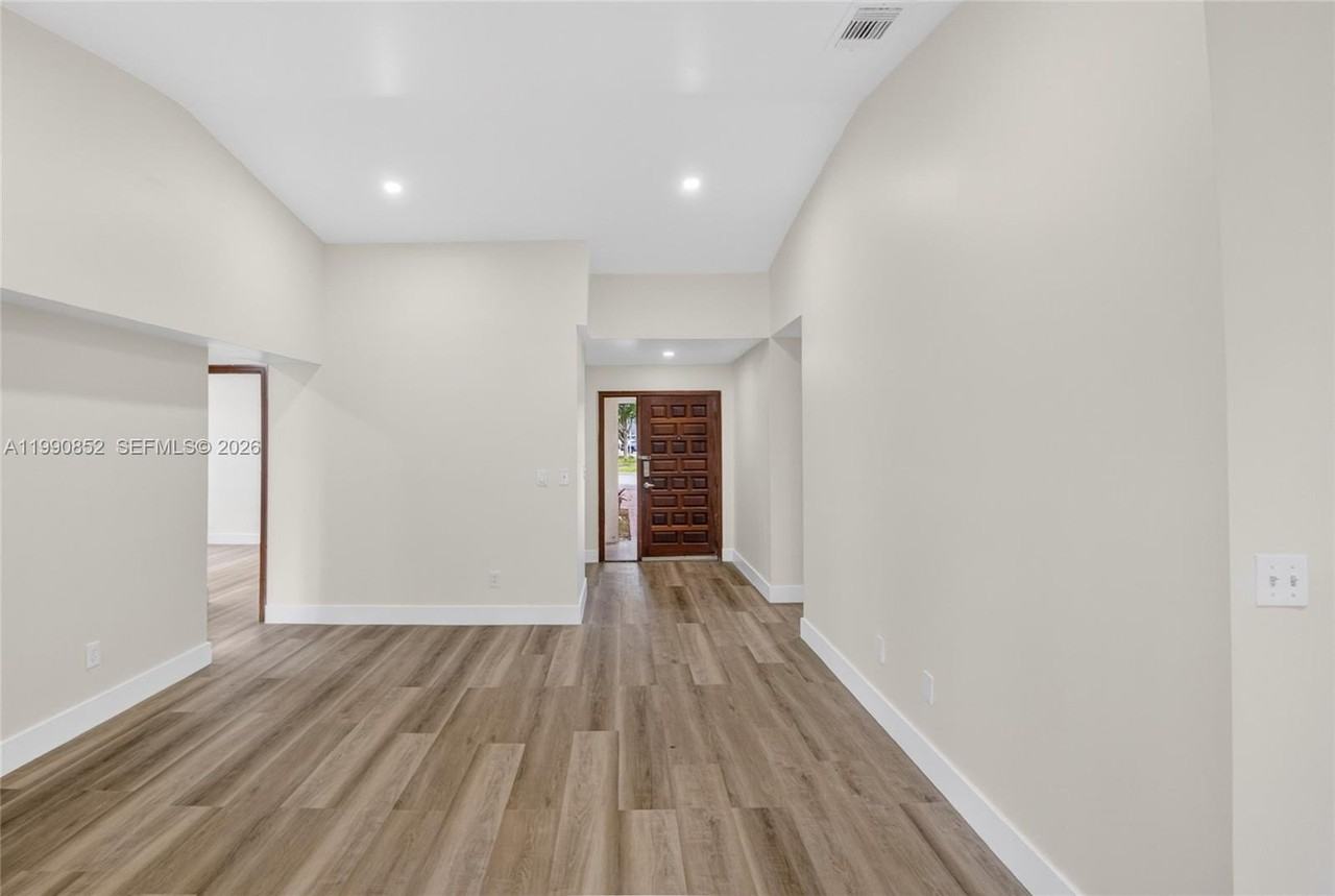 14750 Sw 111th St #1 - Photo 6 of 47