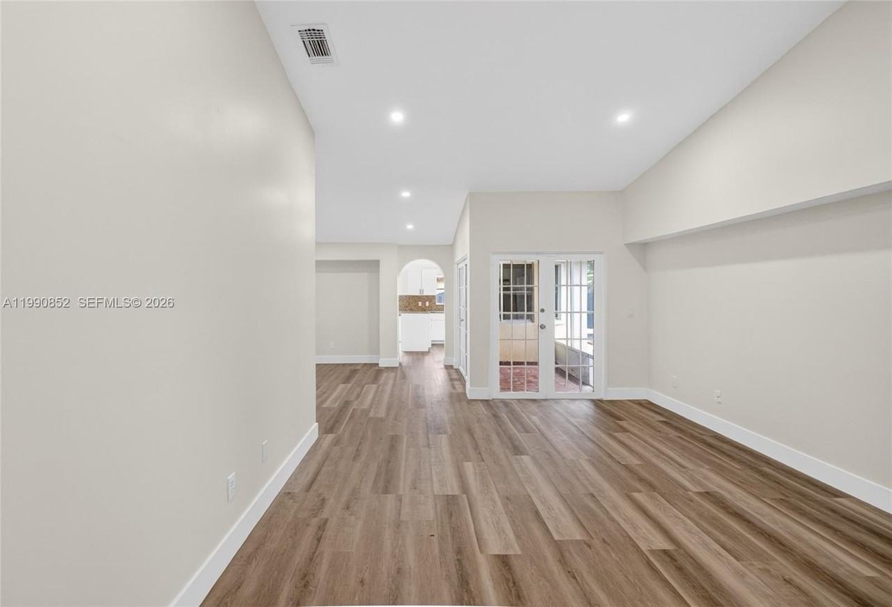 14750 Sw 111th St #1 - Photo 7 of 47