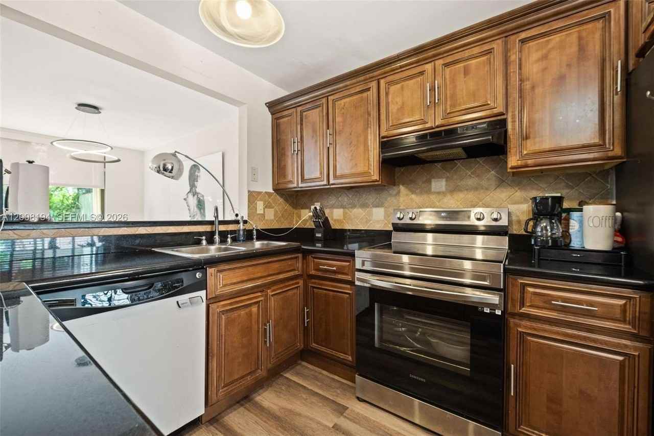 3951 Adra Ave #B48 - Photo 6 of 25