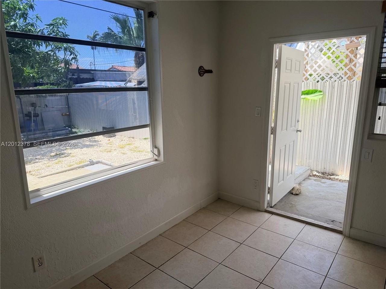 3620 Nw 19th St #3 - Photo 4 of 12