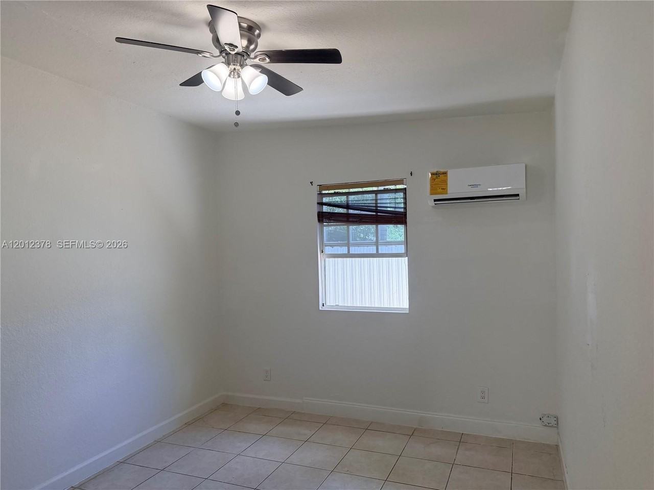 3620 Nw 19th St #3 - Photo 5 of 12