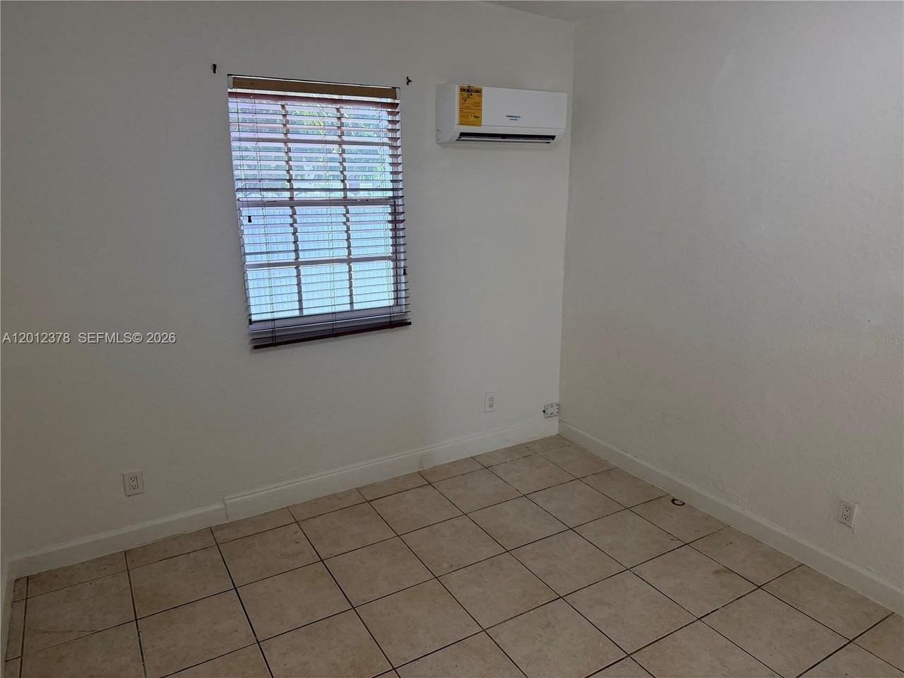 3620 Nw 19th St #3 - Photo 6 of 12