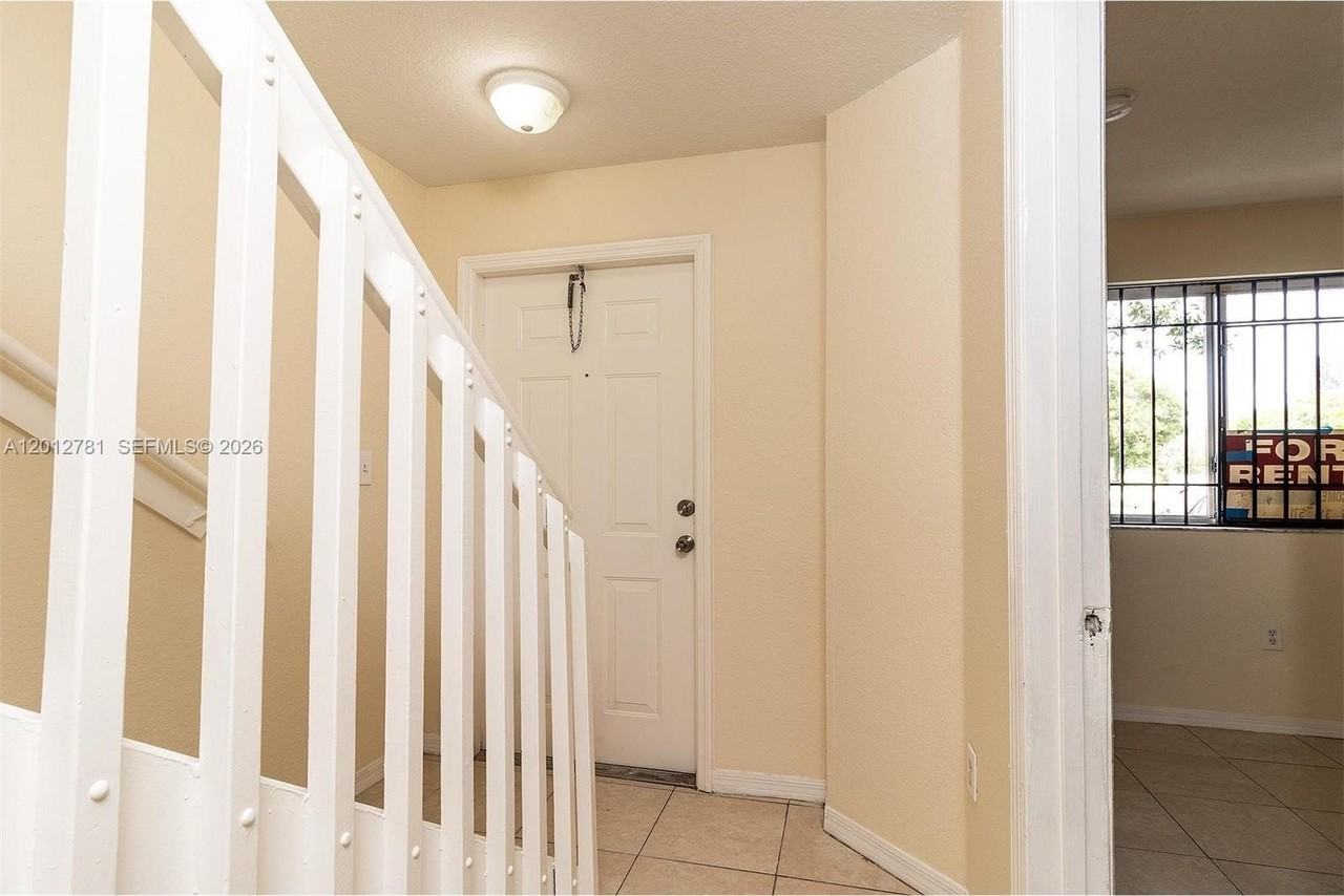 2214 Nw 135th Ter - Photo 3 of 29