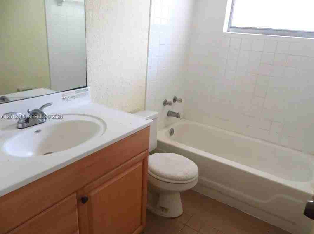 3700 Riverside Dr #1 - Photo 5 of 16