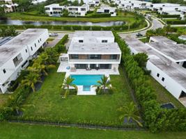 featured image of 16529 Botaniko Dr N #N