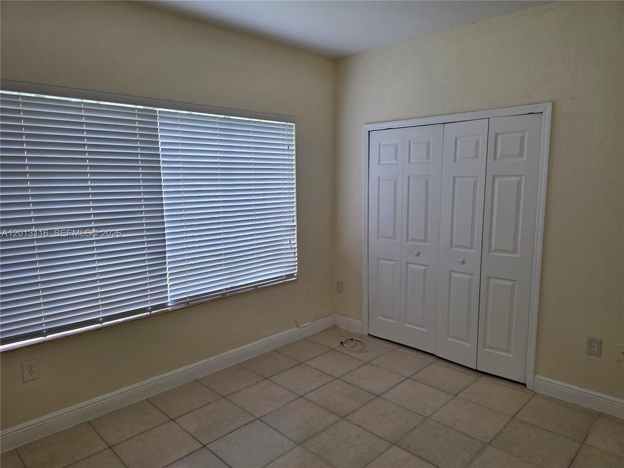 1371 Nw 9th Ct - Photo 7 of 10