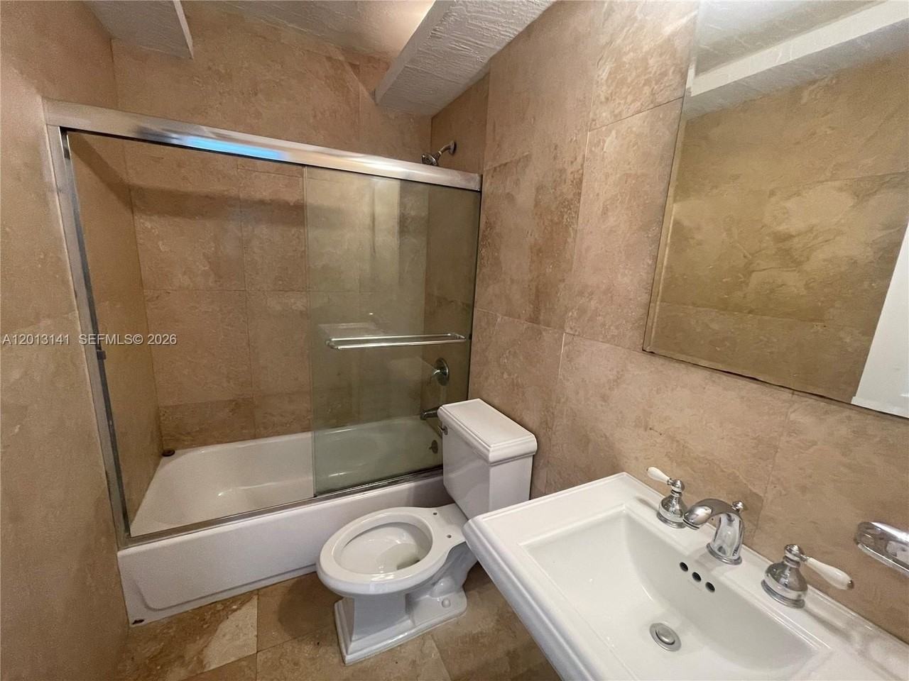 1892 Ne 46th St #B7 - Photo 4 of 10