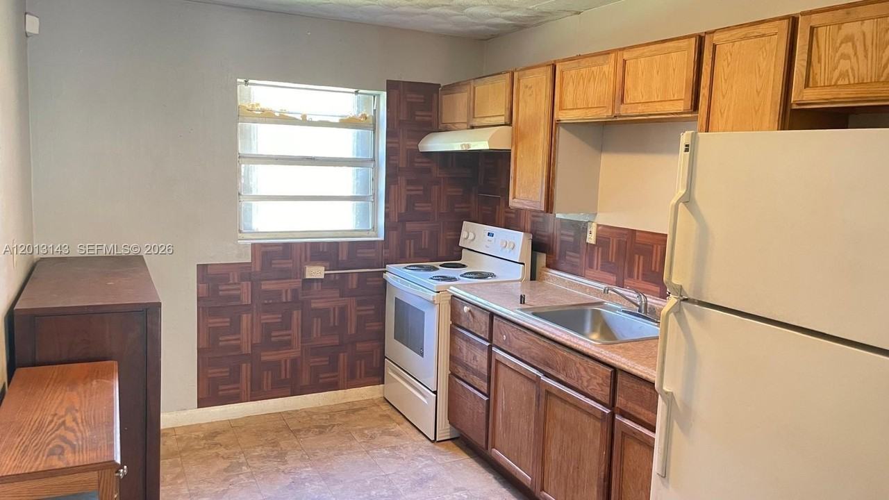 2908 Dunbar St #0 - Photo 5 of 9