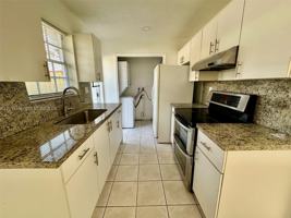 featured image of 666 W 17th St #1