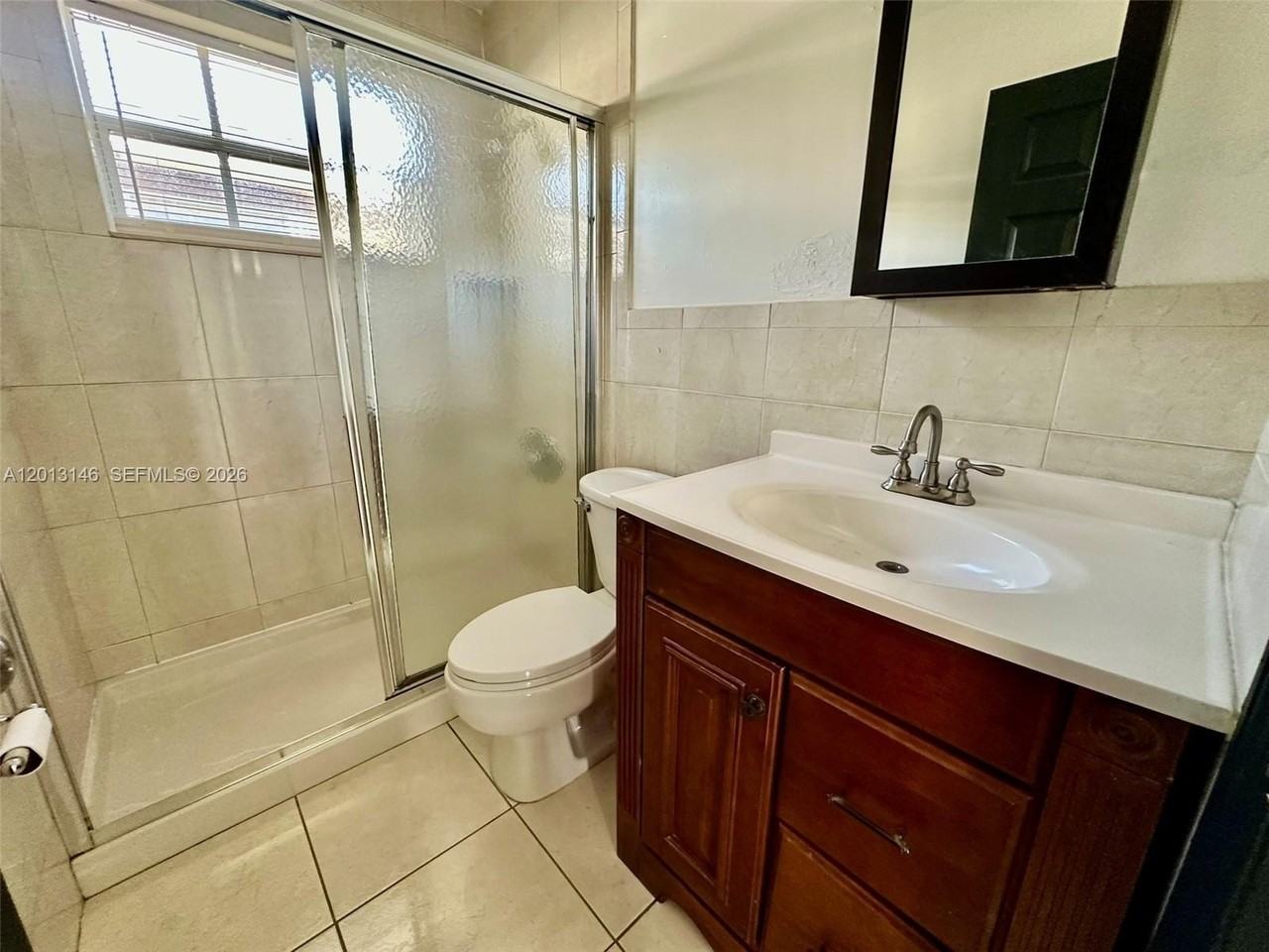 666 W 17th St #1 - Photo 6 of 11