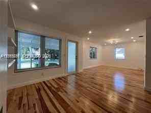 250 Sw 19th Rd #250 - Photo 3 of 23