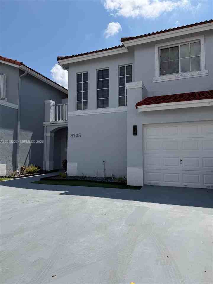 8725 Sw 158th Pl #8725 - Photo 4 of 38