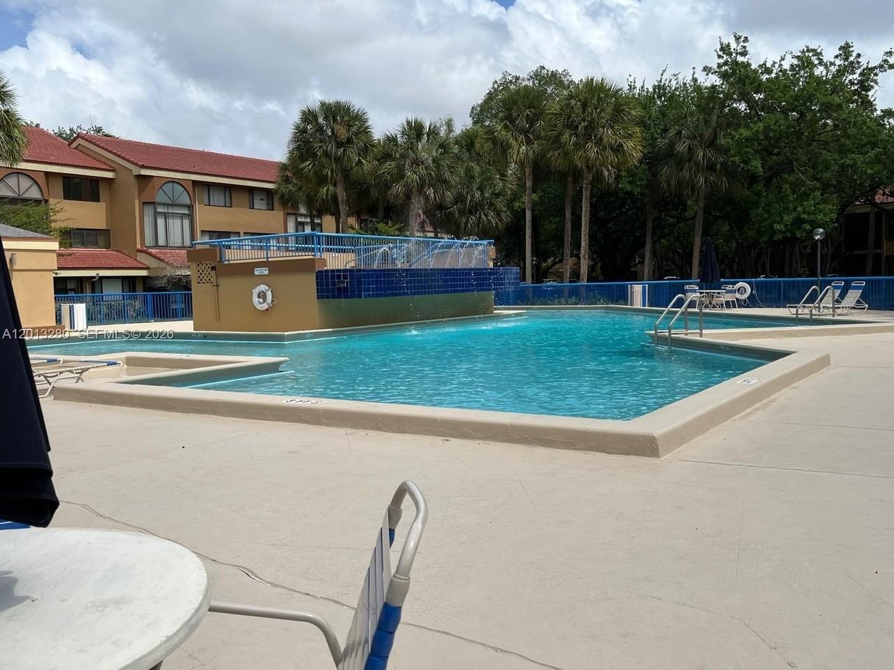 15533 Miami Lakeway N #201 - Photo 7 of 9