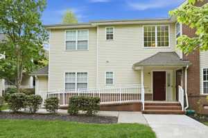 featured image of 27 Forest Dr