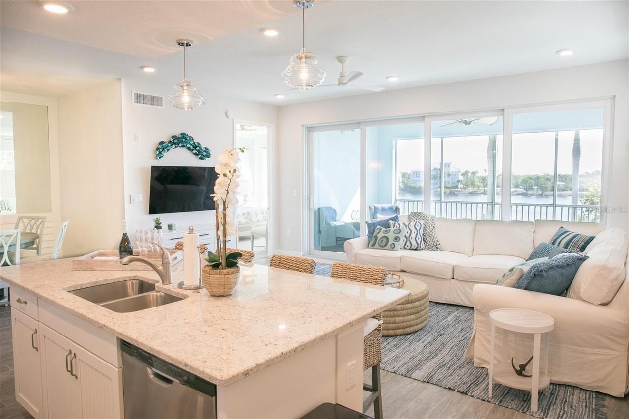 387 Aruba Cir #103 - Photo 5 of 49