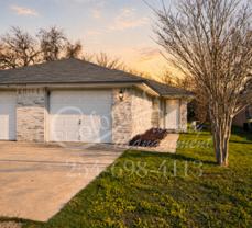1004 W Avenue B - Photo 1 of 1