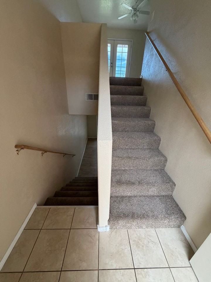 1911 Girard Blvd Ne - Photo 2 of 42