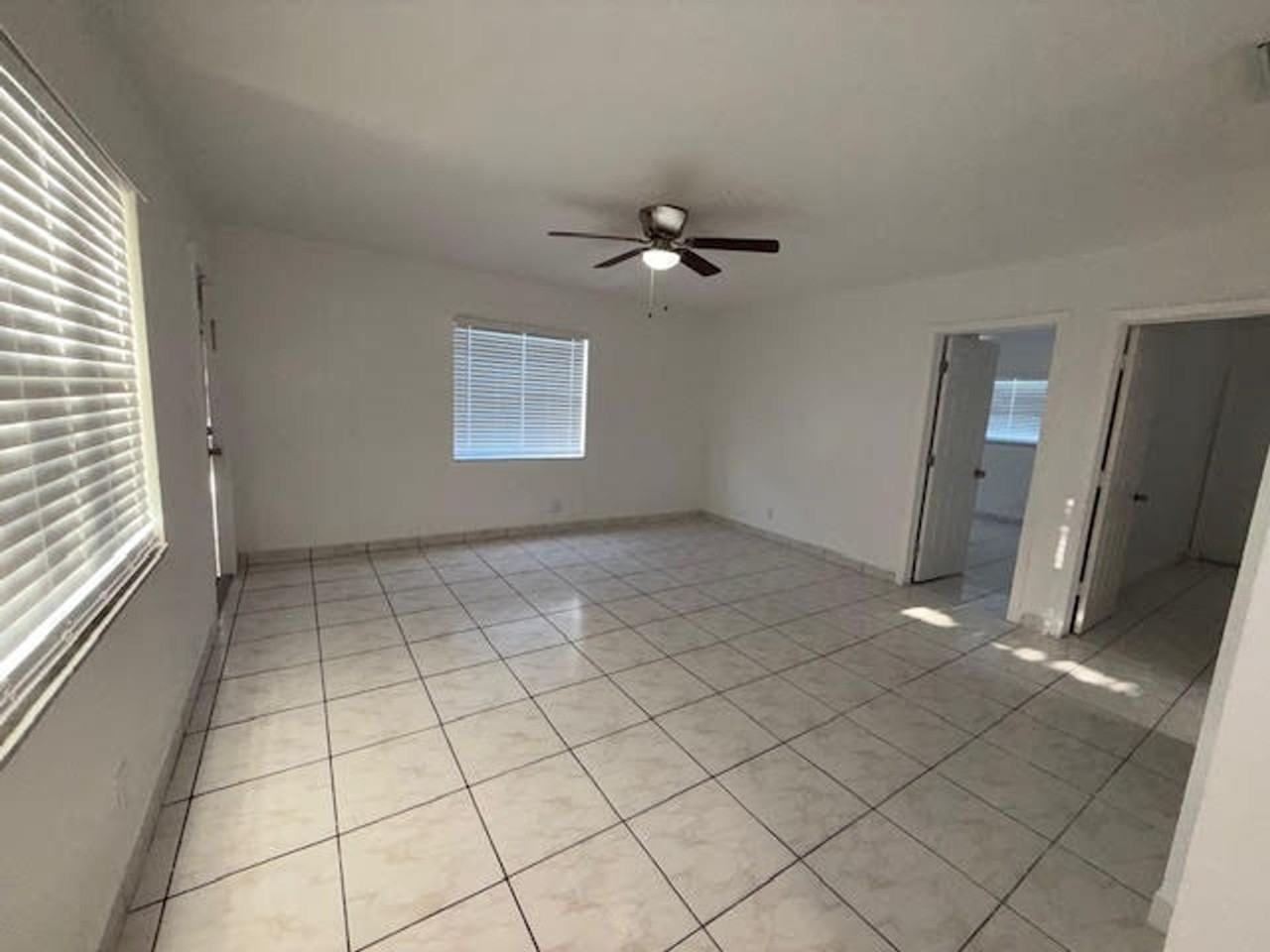 497 NW 40 Ct Oakland Park, FL 33309 - Photo 4 of 7