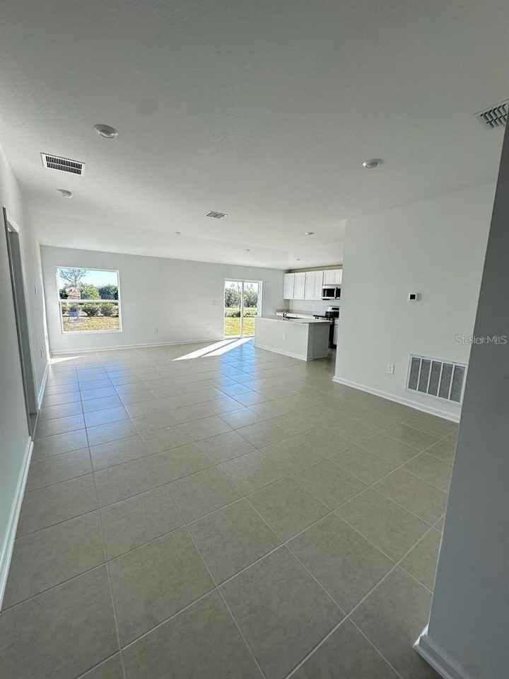 2822 Pennachio Dr - Photo 4 of 12