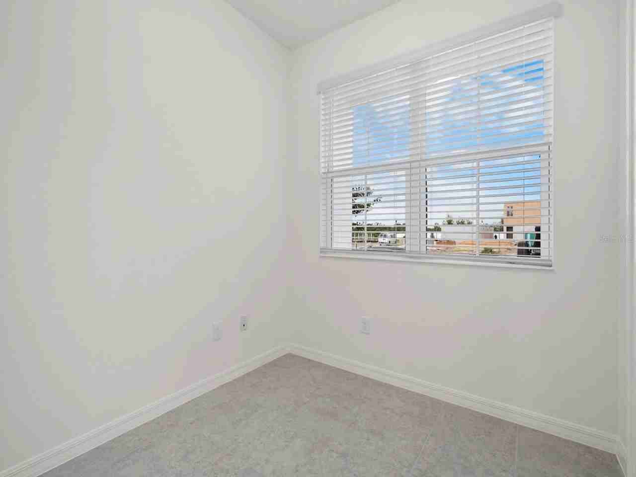 1440 Silver Lining Way - Photo 4 of 23