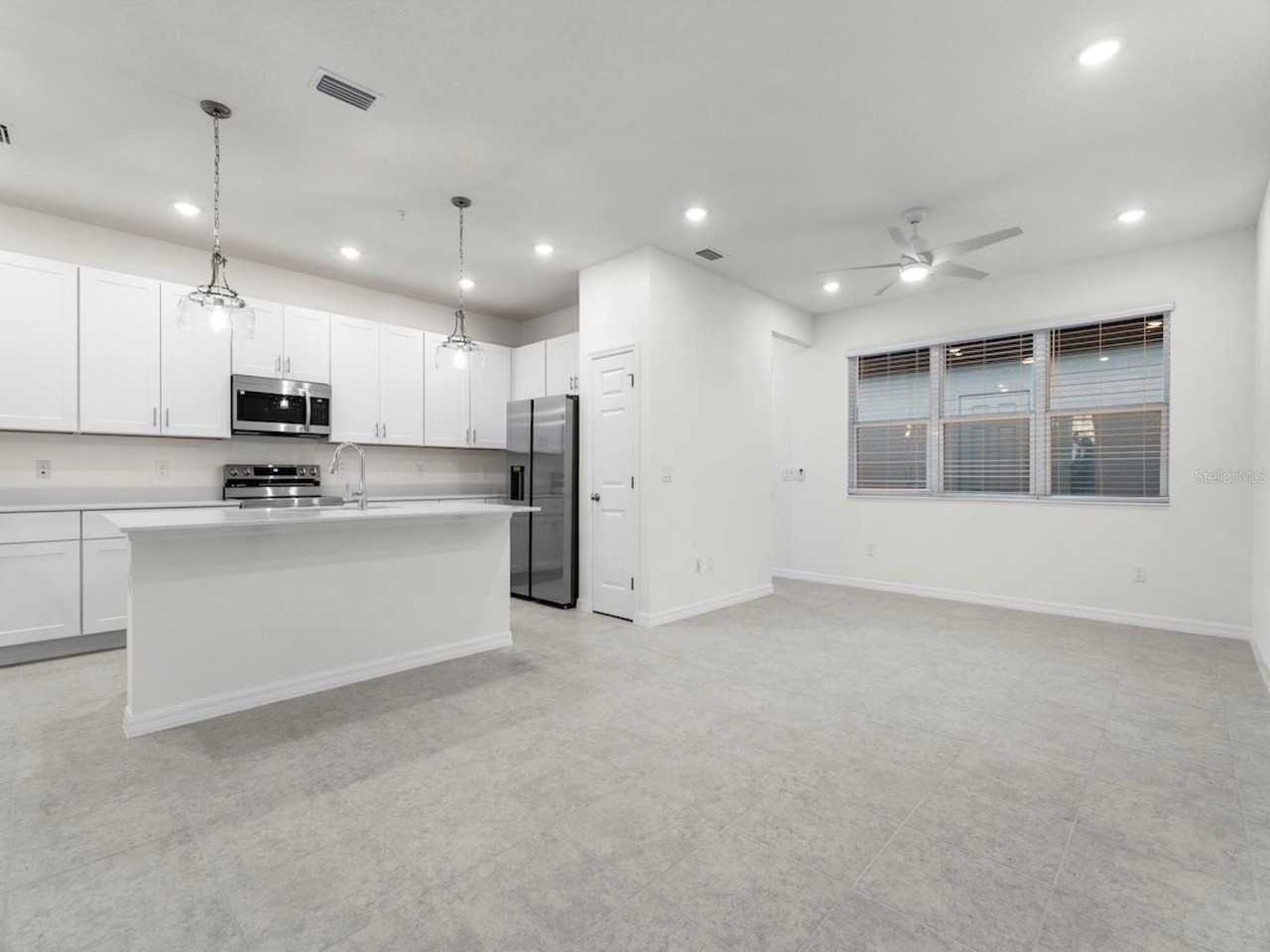 1440 Silver Lining Way - Photo 6 of 23